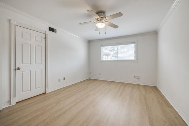 7225 Beechnut Street D, Houston, TX 77074