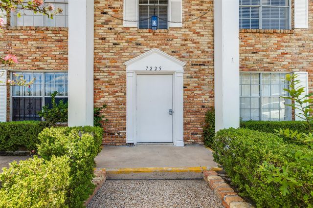 7225 Beechnut Street D, Houston, TX 77074