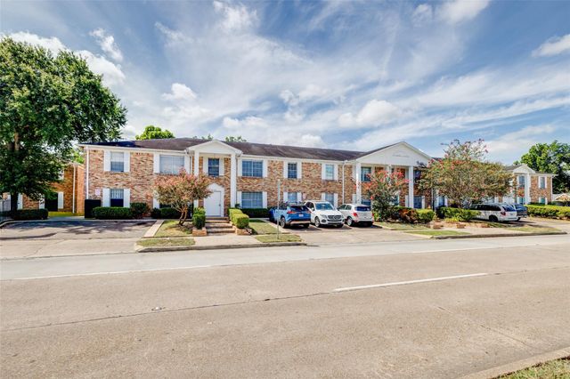 7225 Beechnut Street D, Houston, TX 77074