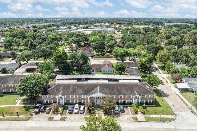 7225 Beechnut Street D, Houston, TX 77074