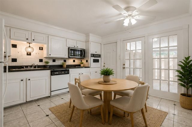 7225 Beechnut Street D, Houston, TX 77074
