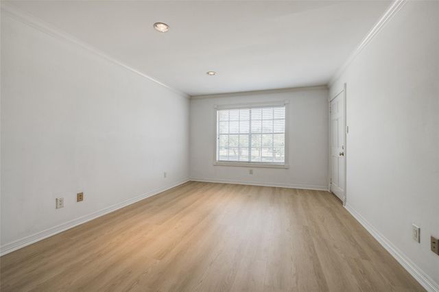 7225 Beechnut Street D, Houston, TX 77074