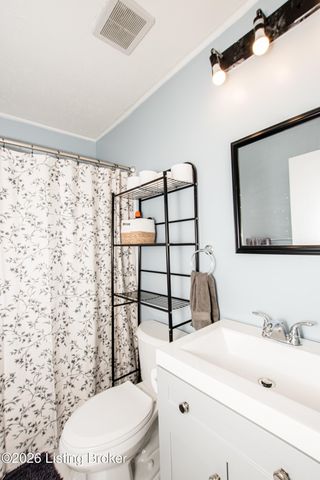 3406 Pineland Dr, Louisville, KY 40219