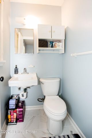 3406 Pineland Dr, Louisville, KY 40219