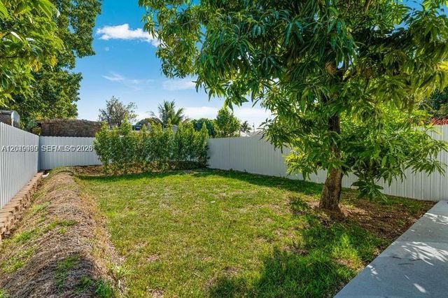 2938 NW 27th St 2936, Miami, FL 33142
