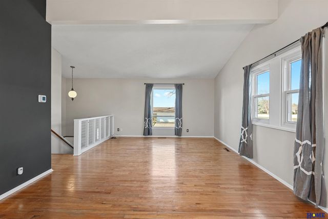 8321 Elizabeth Drive, Lincoln, NE 68505