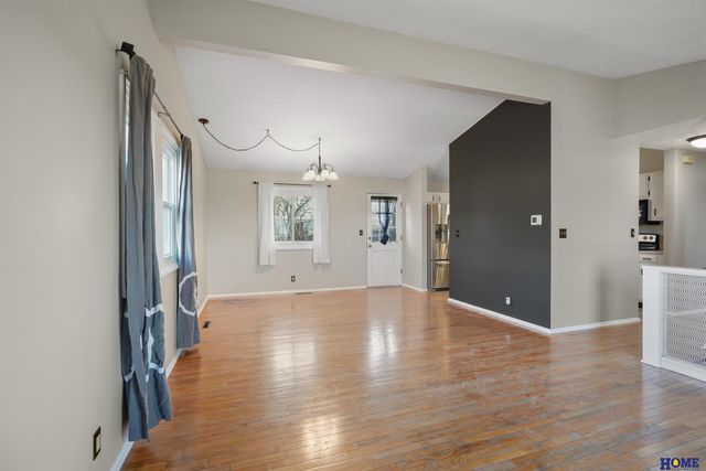 8321 Elizabeth Drive, Lincoln, NE 68505