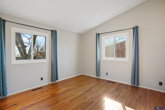 8321 Elizabeth Drive, Lincoln, NE 68505