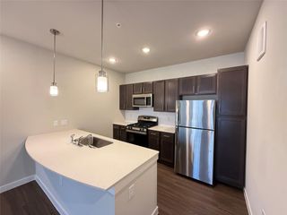 2102 Antoine Drive P6.2305, Houston, TX 77055