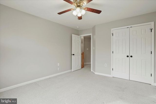 1043 TALISMAN DR, Martinsburg, WV 25403