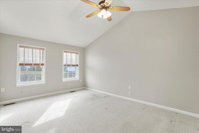 1043 TALISMAN DR, Martinsburg, WV 25403