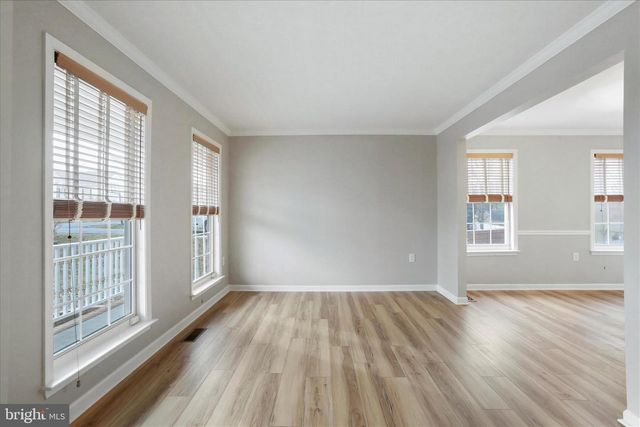 1043 TALISMAN DR, Martinsburg, WV 25403