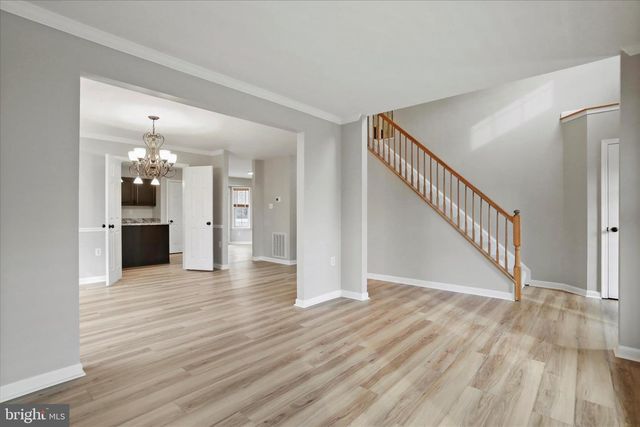 1043 TALISMAN DR, Martinsburg, WV 25403