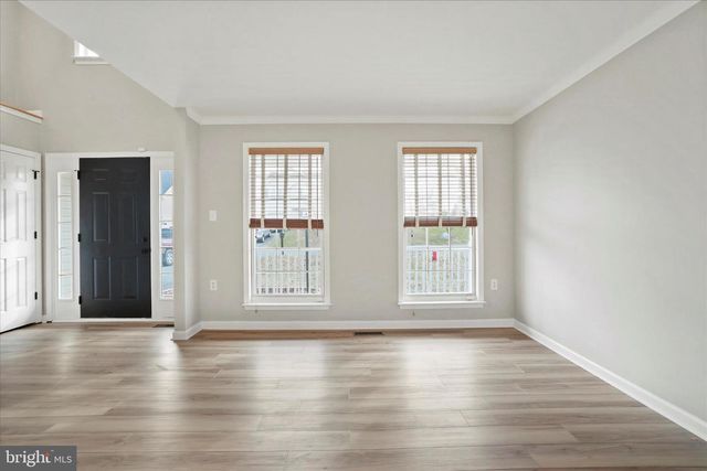 1043 TALISMAN DR, Martinsburg, WV 25403