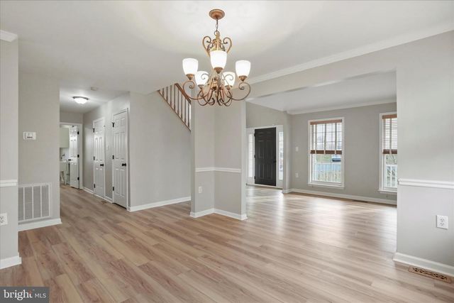 1043 TALISMAN DR, Martinsburg, WV 25403