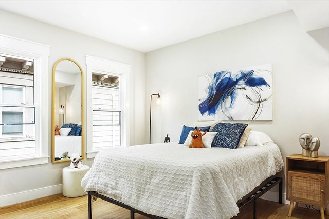 86 Cypress St 1, Watertown, MA 02472