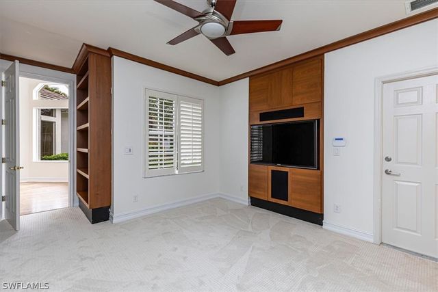 2055 Swainsons RUN, Naples, FL 34105