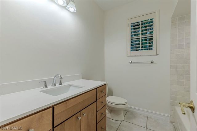 2055 Swainsons RUN, Naples, FL 34105