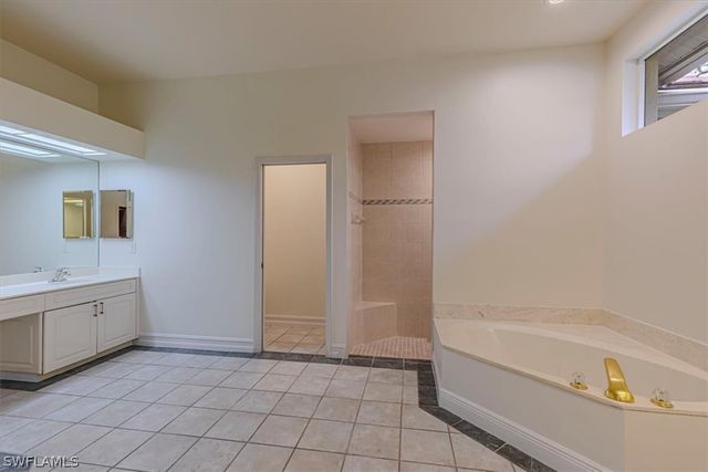 2055 Swainsons RUN, Naples, FL 34105