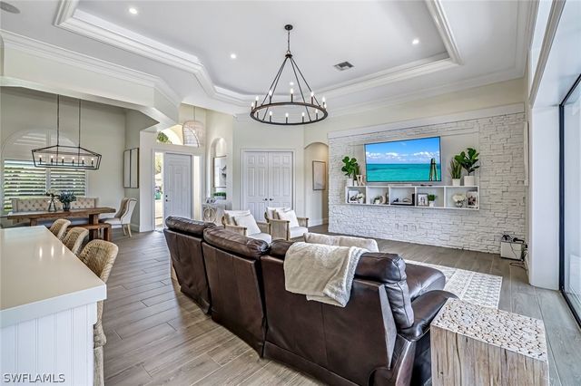 9809 Rocky Bank DR, Naples, FL 34109