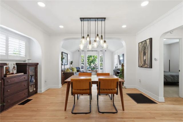 1011 W Cypress, Redlands, CA 92373