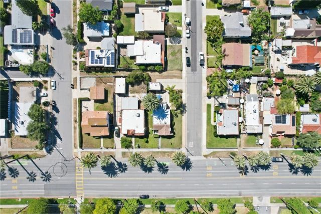 1011 W Cypress, Redlands, CA 92373