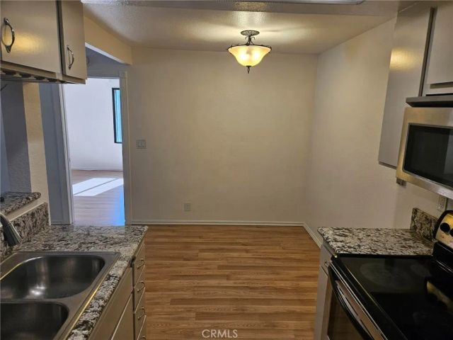 20702 El Toro Road 20, Lake Forest, CA 92630