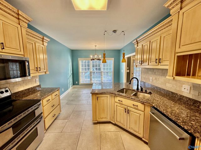 102 Casey Drive, Huntsville, AL 35806
