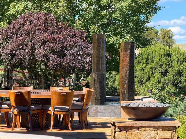 77 Headquarters Trail, Santa Fe, NM 87506
