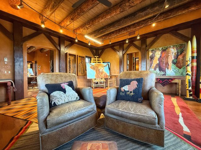 77 Headquarters Trail, Santa Fe, NM 87506
