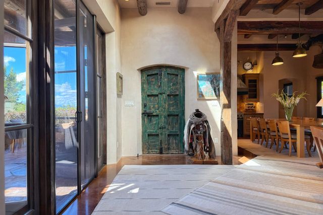 77 Headquarters Trail, Santa Fe, NM 87506