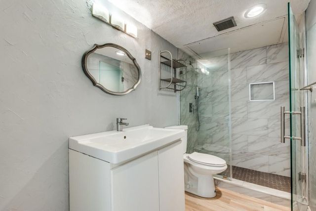 5740 Martel Avenue B14, Dallas, TX 75206
