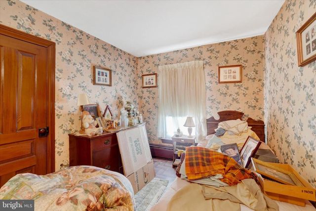 659 W BROADWAY, Red Lion, PA 17356