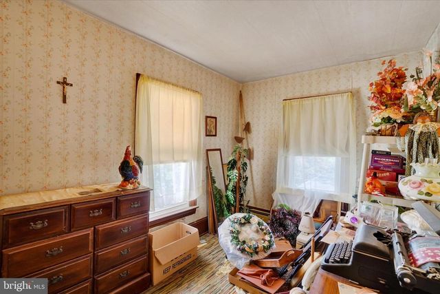 659 W BROADWAY, Red Lion, PA 17356