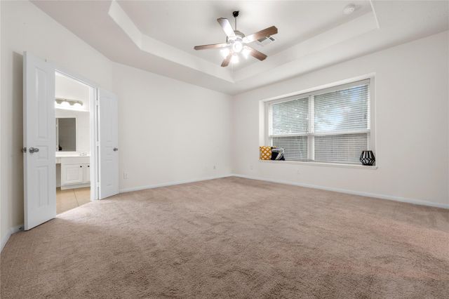 9535 Empress Crossing Drive, Spring, TX 77379