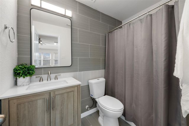 9535 Empress Crossing Drive, Spring, TX 77379