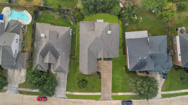 9535 Empress Crossing Drive, Spring, TX 77379