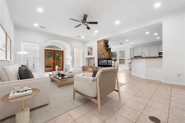 9535 Empress Crossing Drive, Spring, TX 77379