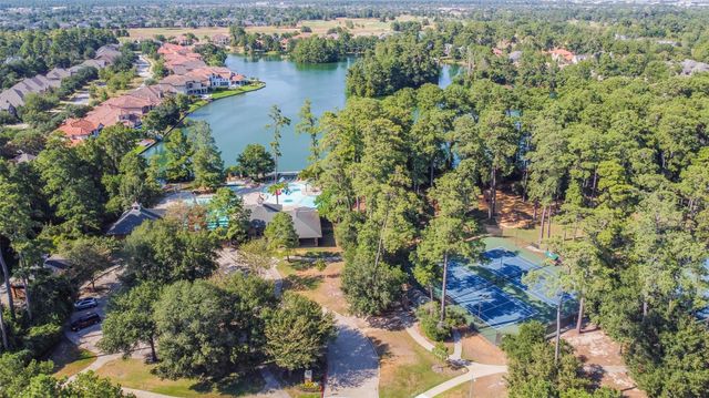 9535 Empress Crossing Drive, Spring, TX 77379