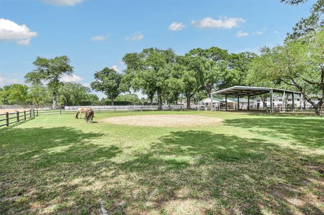 9535 Empress Crossing Drive, Spring, TX 77379