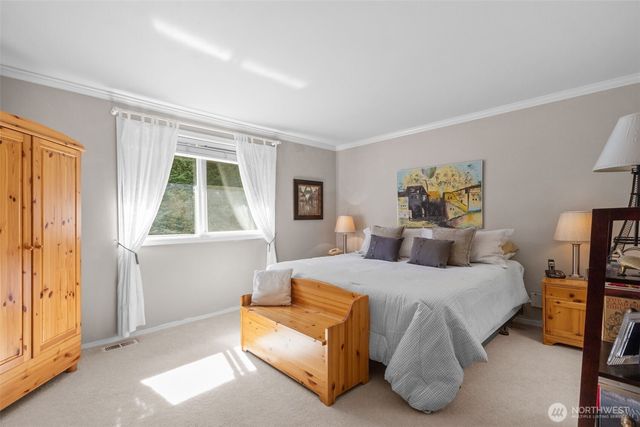 2414 Kennewick Place NE, Renton, WA 98056