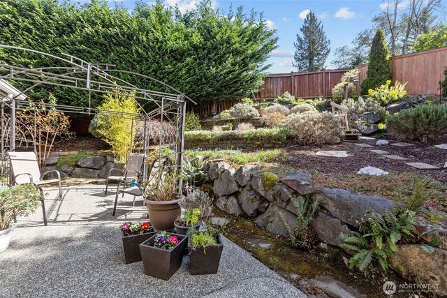 2414 Kennewick Place NE, Renton, WA 98056