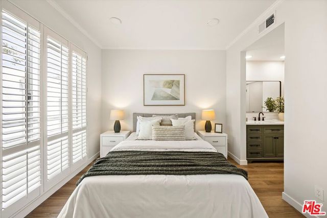 1098 Everett Place, Los Angeles, CA 90026