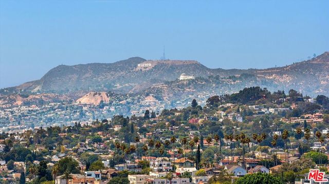 1098 Everett Place, Los Angeles, CA 90026
