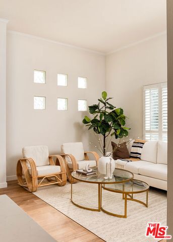 1098 Everett Place, Los Angeles, CA 90026