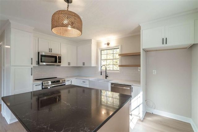 511 Lee Byrd Road, Loganville, GA 30052