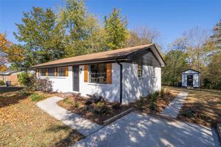 511 Lee Byrd Road, Loganville, GA 30052