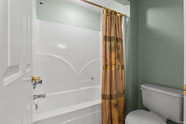 2705 Baywood Trail, Fort Wayne, IN 46845