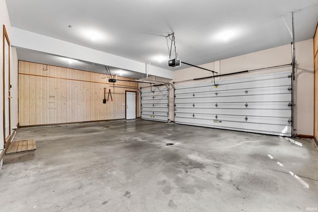 2705 Baywood Trail, Fort Wayne, IN 46845