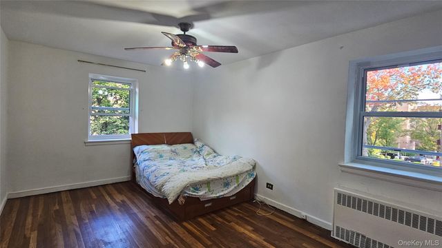44-69 Kissena Boulevard 4M, Flushing, NY 11355
